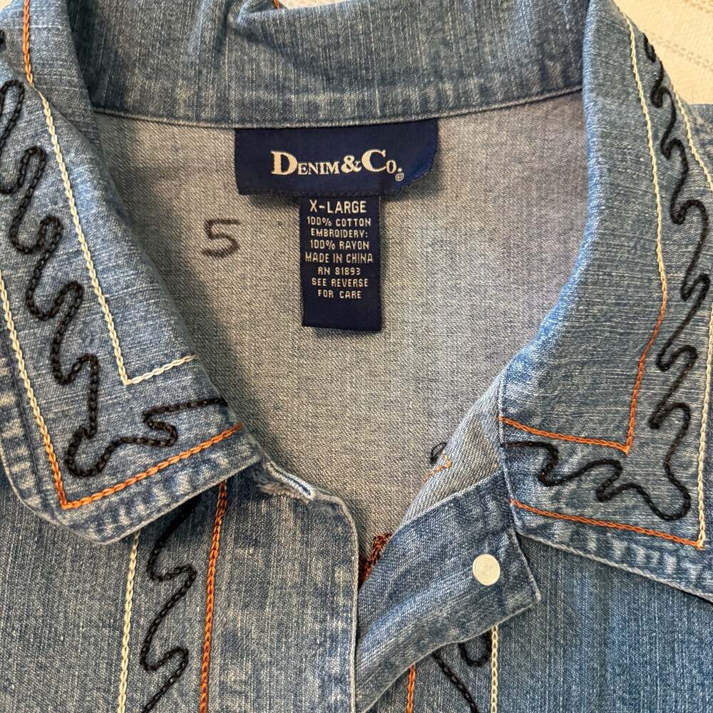 Denim & Co. Women's Floral Embroidered Denim Button-Front Shirt Jacket - Picture 5 of 8